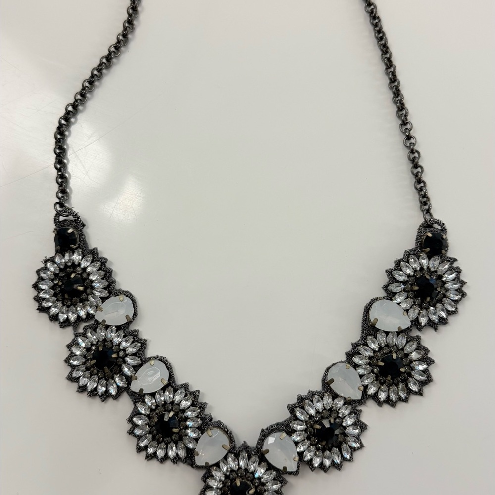 Elegant Black and Silver Floral Necklace